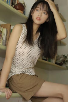 《艳女痴情》电影